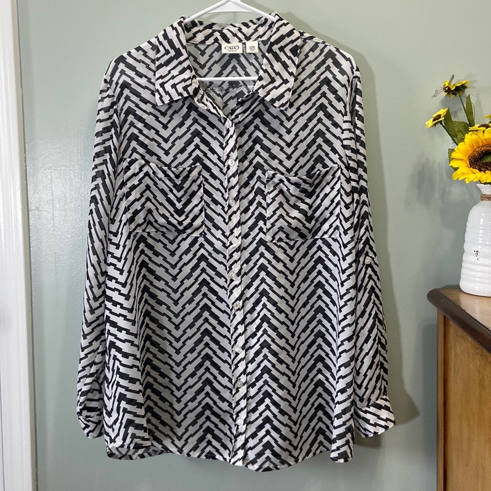 Cato Women’s Black White Blouse Size 14/16W